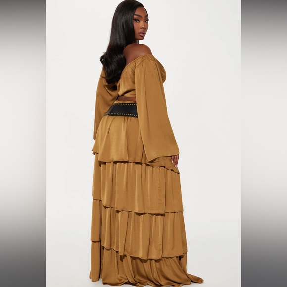 Desert Goddess Satin Maxi Skirt Set - Olive - Picture 2 of 3